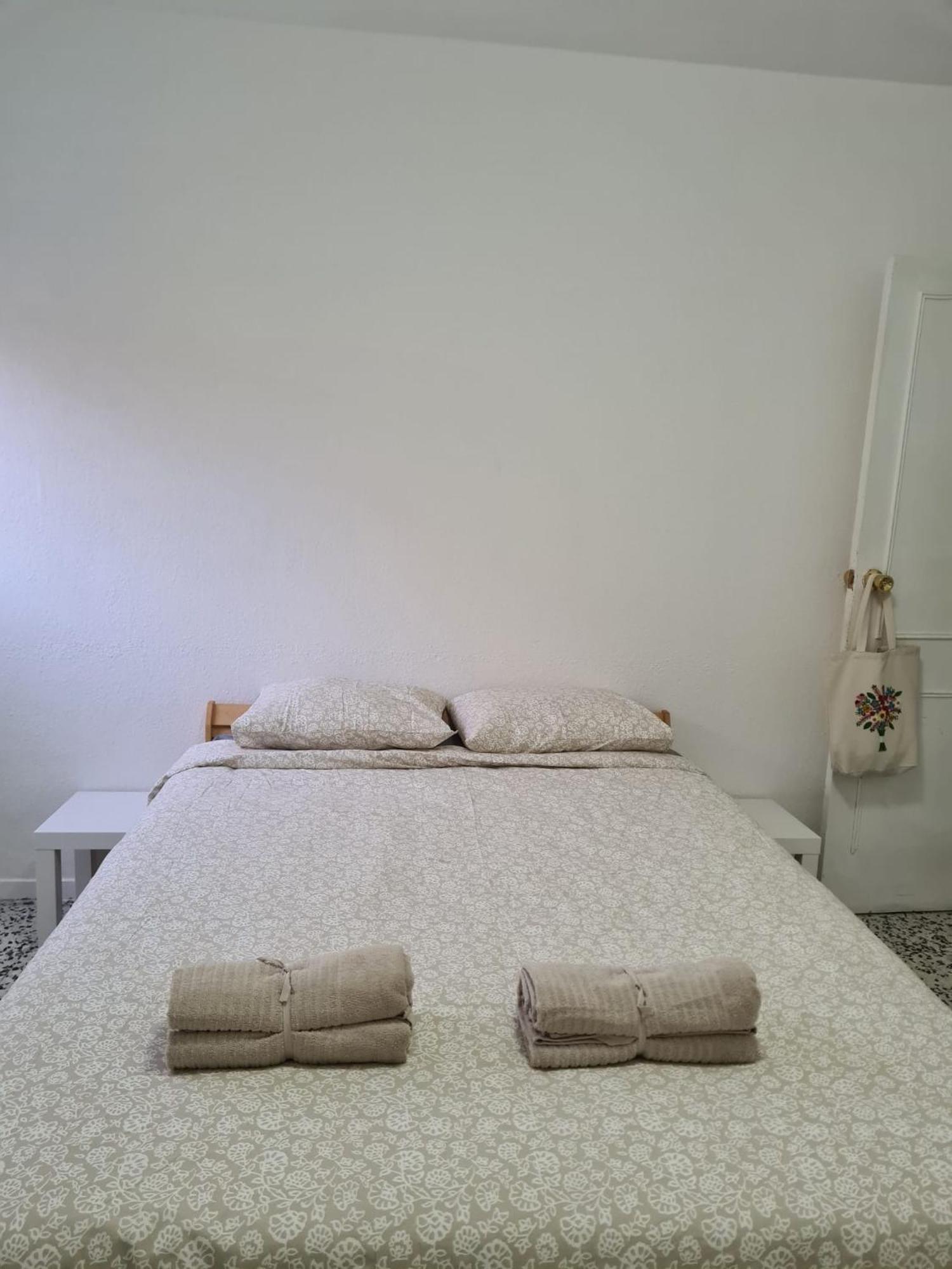 Eeb Private Room Habitacion Privada En Piso Compartido La Laguna  Buitenkant foto